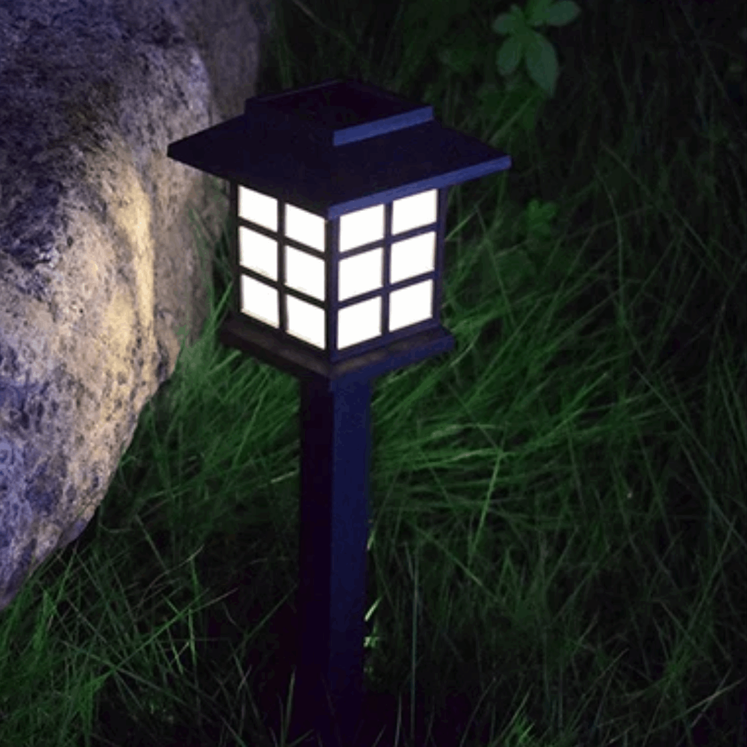 Outdoor Solar Lamp